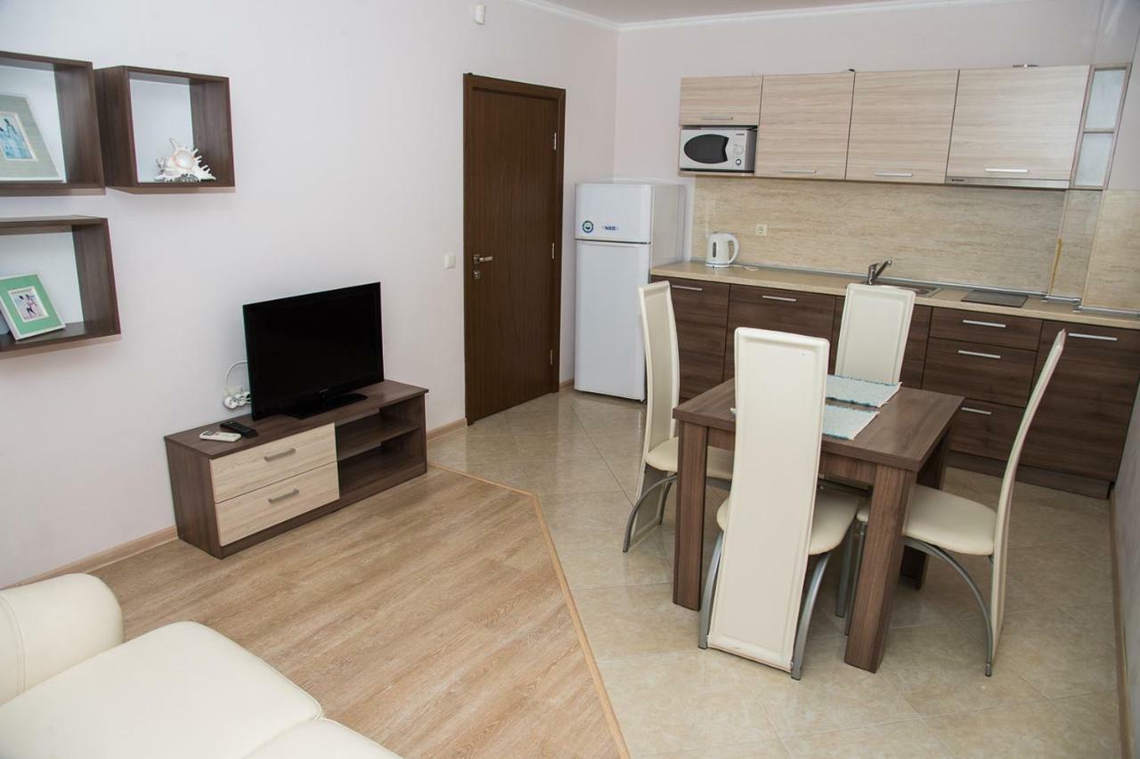 Apart Lev Ravda Exterior photo