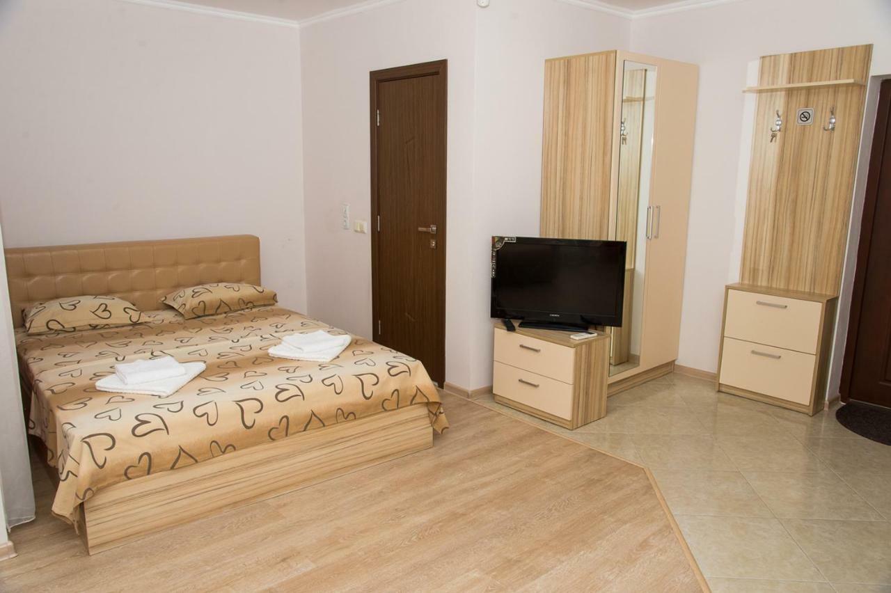 Apart Lev Ravda Exterior photo