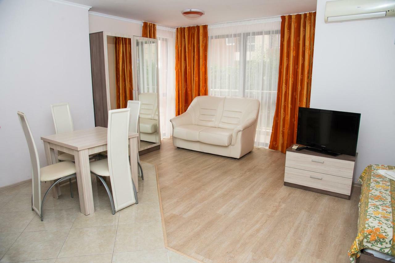 Apart Lev Ravda Exterior photo
