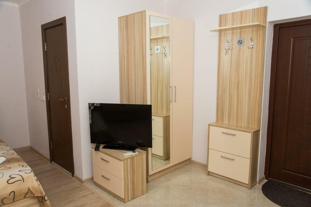 Apart Lev Ravda Exterior photo