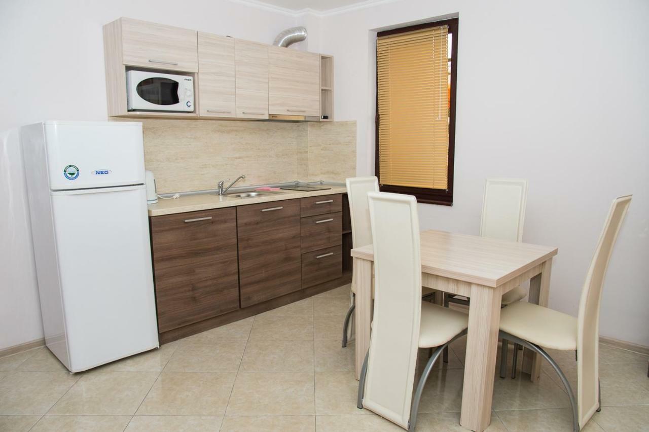 Apart Lev Ravda Exterior photo