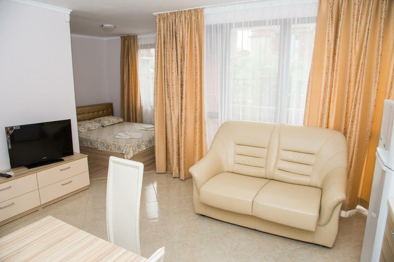 Apart Lev Ravda Exterior photo