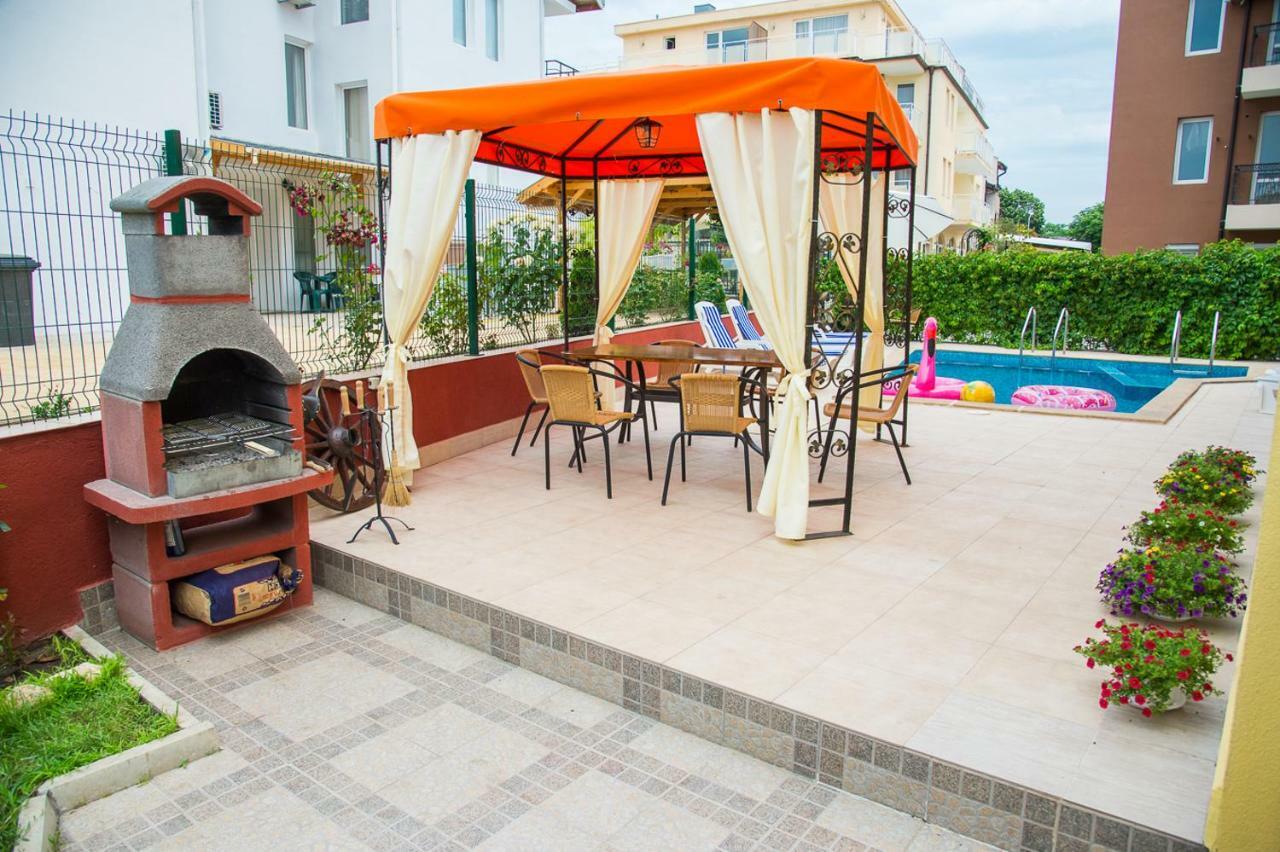 Apart Lev Ravda Exterior photo